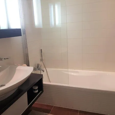 Summer Breeze Sliema