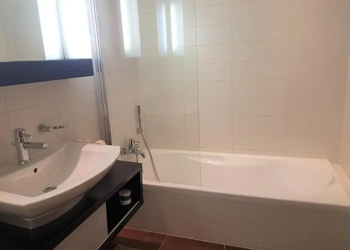 Summer Breeze Sliema