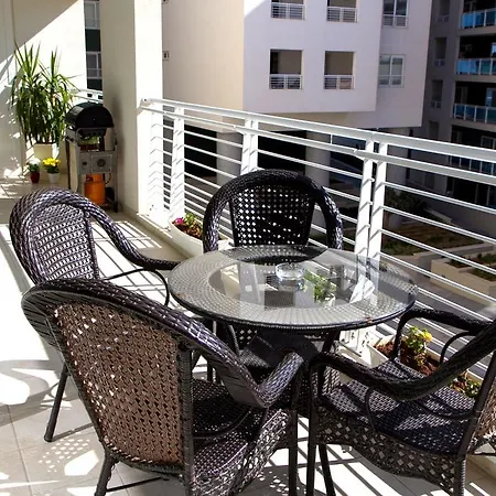 Summer Breeze Apartment *